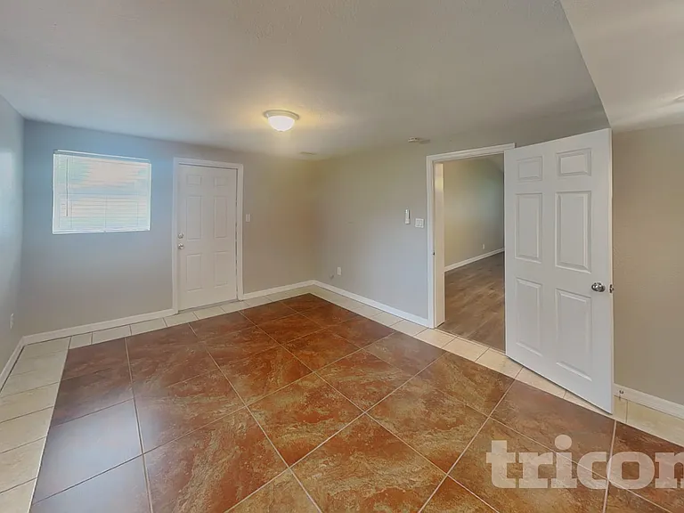 1819 Brentwood Dr — Photo 14
