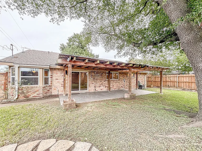 3123 Lazy Spring Dr — Photo 18