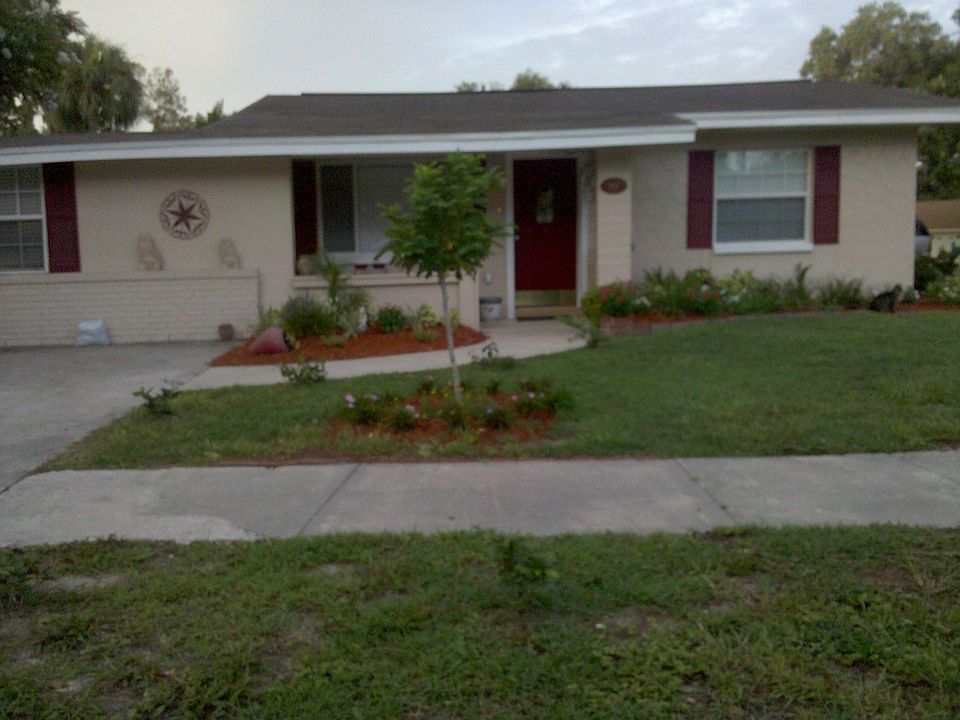 1st image of 900 Palmetto Dr