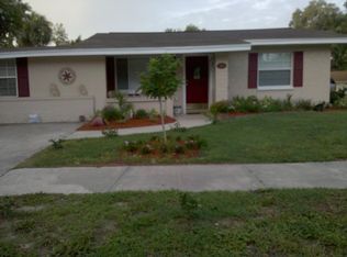 900 Palmetto Dr, Safety Harbor, FL 34695