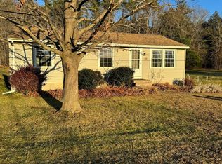 369 Old Greenfield Rd, Turners Falls, MA 01376