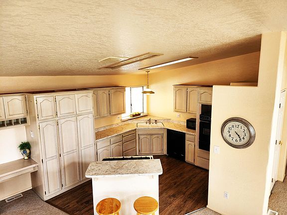 2nd image of 32716 Chiricahua Dr