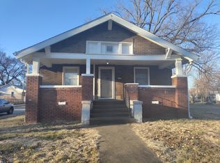 1804 E William St, Lincoln, IL 62521