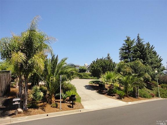2nd image of 3971 Rincon Ridge Drive W