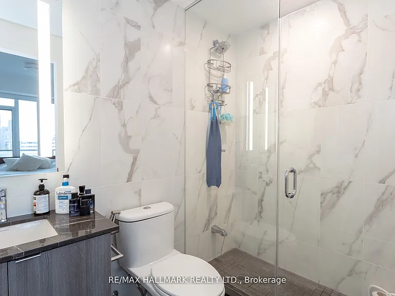 575 Bloor St E #2109 — Photo 12