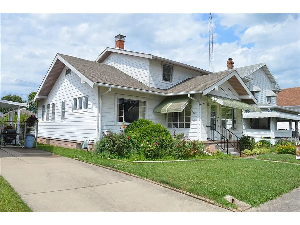 2420 Beatrice St photo 1