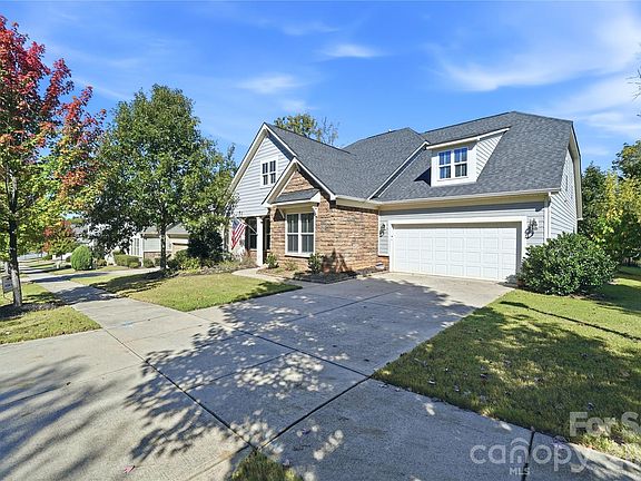 2nd image of 8719 Shadetree St