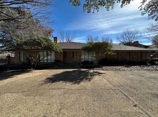 1718 E Valley Ln, Grand Prairie, TX 75050