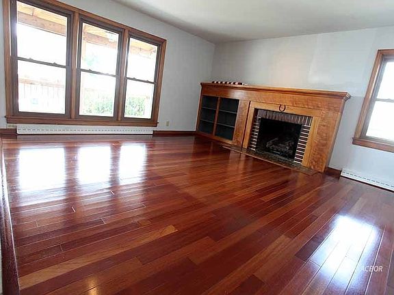 5th image of 46 Vine St