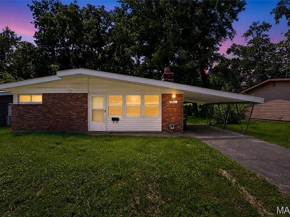 2nd image of 6851 Woodhurst Dr
