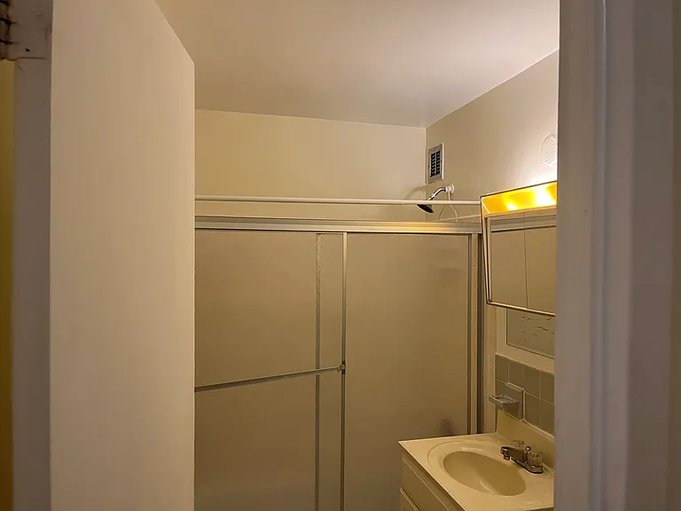1121 Arlington Blvd #625 — Photo 8