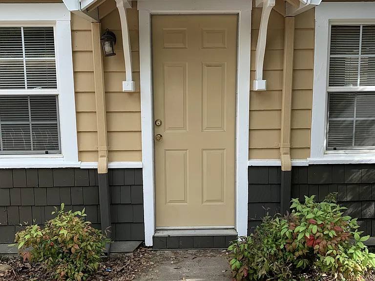 161 Lincoln Way — Photo 2