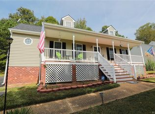 2742 Knobbly Ct, Chester, VA 23831