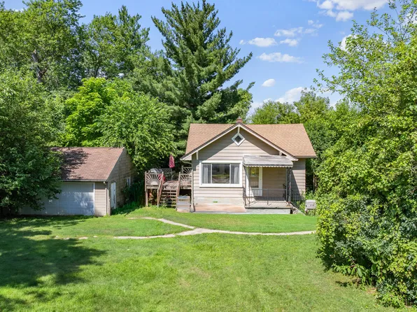 15893 Lenore Ave, Redford, MI 48239