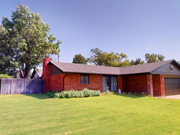 602 Flat Creek Cir, Woodward, OK 73801