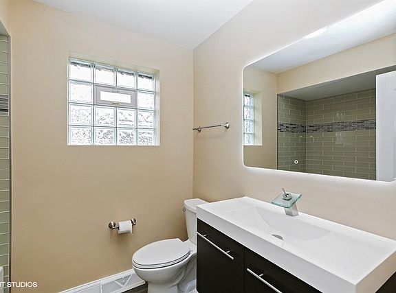 5th image of 14235 Park Ave