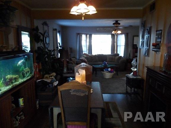 5th image of 1014 E Parkside Ln