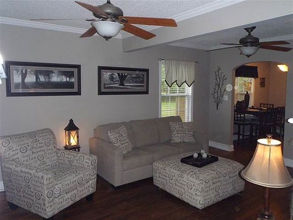 3rd image of 32 E Bayshore Blvd