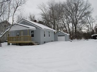 51579 Pond St, South Bend, IN 46637