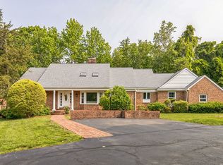 3616 South Pl #9, Alexandria, VA 22309