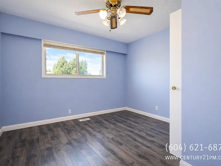 2114 Bakerview St #UPPER — Photo 8