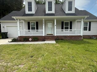 6881 Apsley Ct, Fayetteville, NC 28304