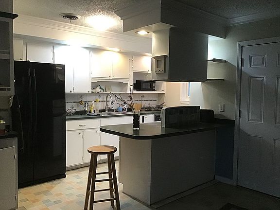 4th image of 5772 Hermosa Cir