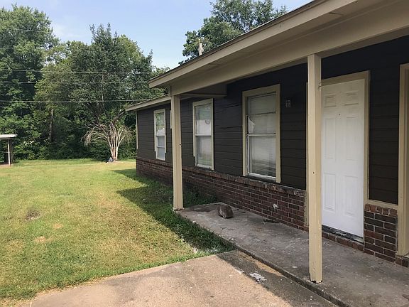 2nd image of 1914 N Magnolia St