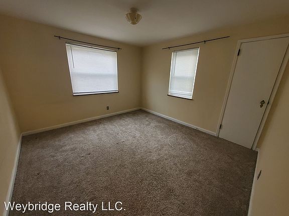 3rd image of 1970 Connecticut Ave #2