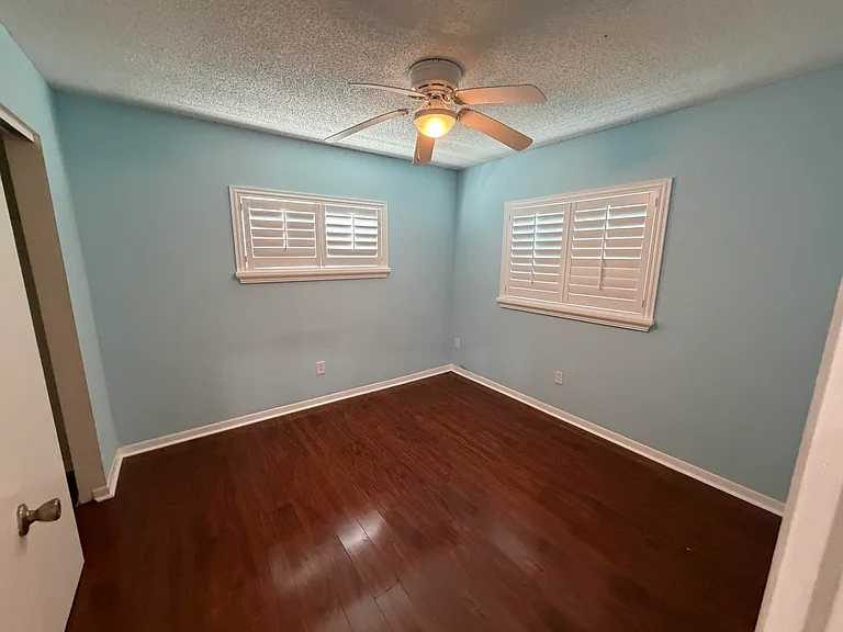 4733 Bison St — Photo 10