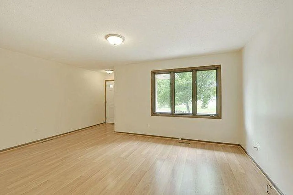 Building Photo - 5824 W 27th St