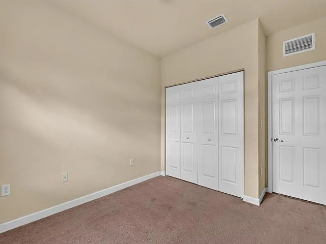3 bed, 2.5 bath, 1740 sqft, $3,200 — Photo 3