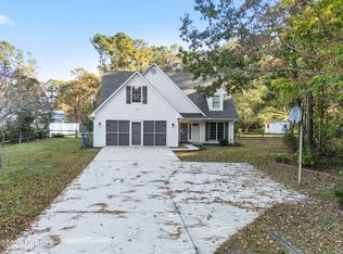 202 Sailaway Ct, Havelock, NC 28532
