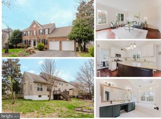 25827 Priesters Pond Dr, Chantilly, VA 20152