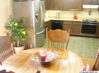 605 Plum Dr SW, Decatur, AL 35603