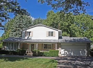 8544 Apple Blossom Ln, Flushing, MI 48433