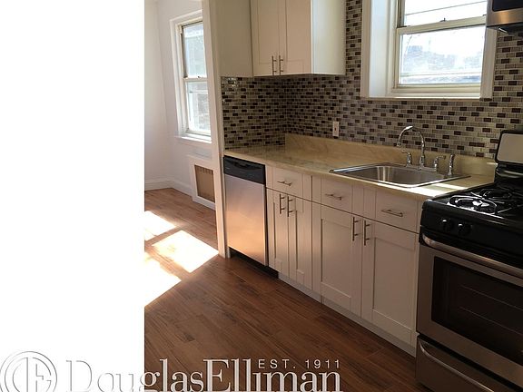 4th image of 11616 Audley St APT 1D