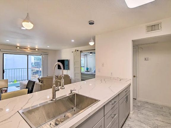 5th image of 2824 S Bartell Dr APT 211