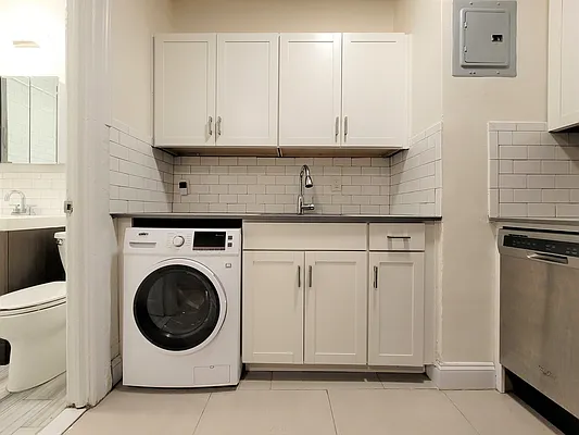 Rented by Living New York | media 9