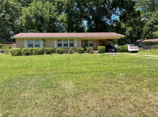 406 Central Ave, Wake Village, TX 75501