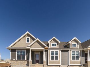 711 Cozy Farm Rd, Waunakee, WI 53597