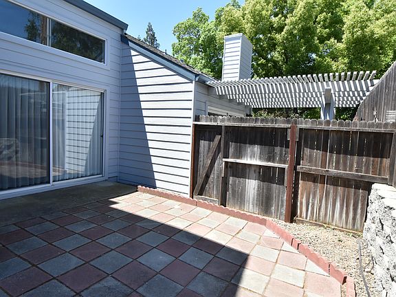 4th image of 3813 Pasadena Ave APT 44