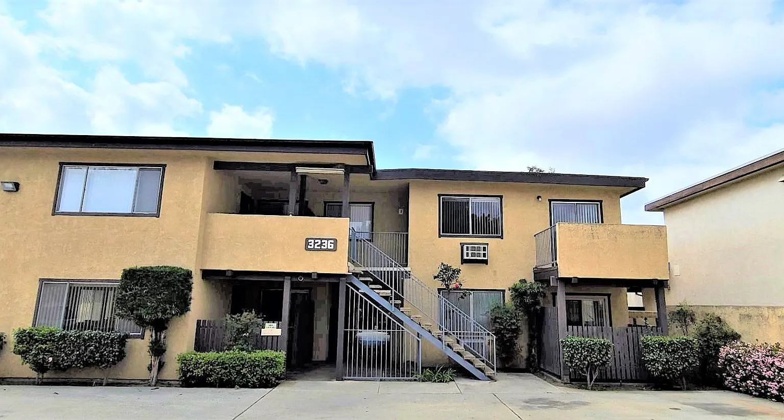 ANO3236 — Photo 1
