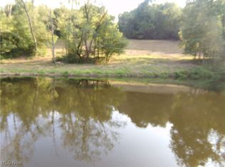 1888 Campbell Rd SW, New Philadelphia, OH 44663