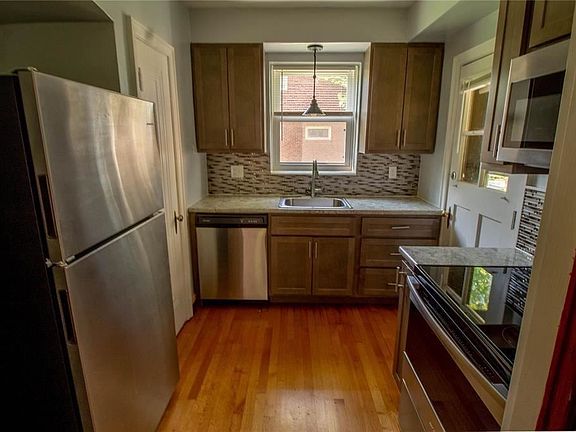 3rd image of 4002 Wilmington Ave #5