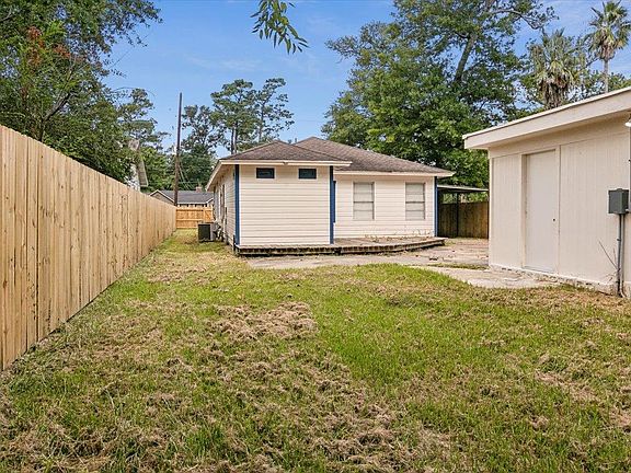 5th image of 1620 W Lucas Dr