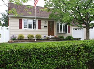 300 Andrew Ave, East Meadow, NY 11554