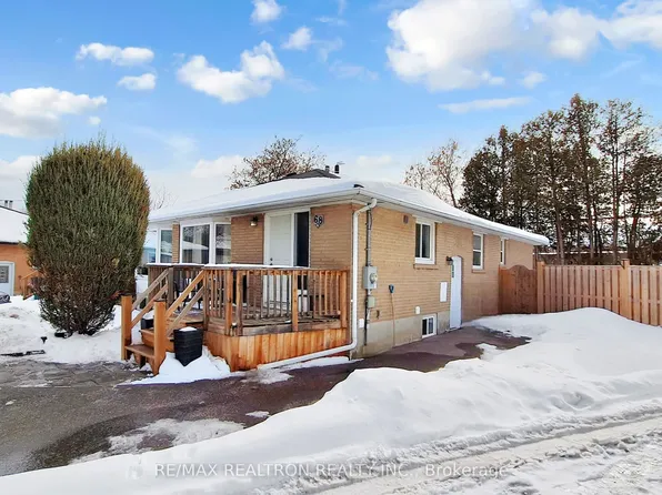 68 Marlin Ct, Newmarket, ON L3Y 2W8