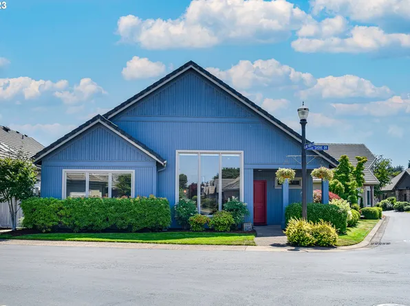 2002 Lake Shore Dr, Eugene, OR 97408
