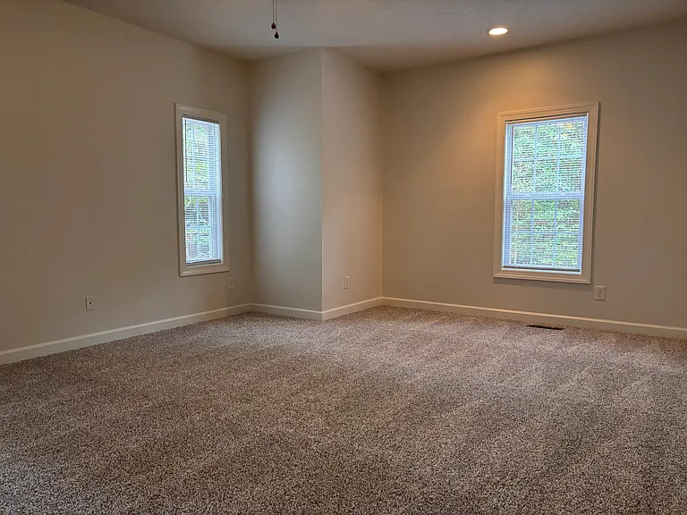 4601 Airport Rd — Photo 6